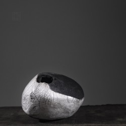 Vase en céramique raku #153 | Pièce unique faite main – Mimeiceramics