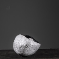 Vase en céramique raku #153 | Pièce unique faite main – Mimeiceramics