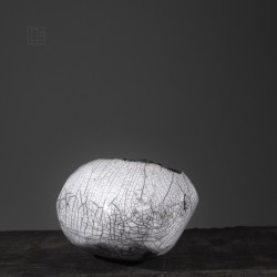 Vase en céramique raku #153 | Pièce unique faite main – Mimeiceramics
