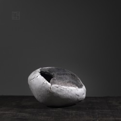 Vase en céramique raku #147 | Pièce unique faite main – Mimeiceramics