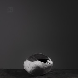 Vase en céramique raku #142 | Pièce unique faite main – Mimeiceramics