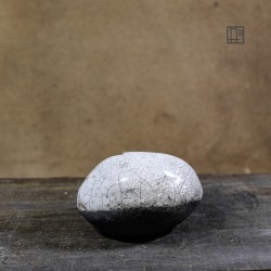Vase en céramique raku #138 | Pièce unique faite main – Mimeiceramics