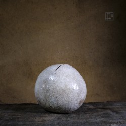 Vase en céramique raku #88 | Pièce unique faite main – Mimeiceramics