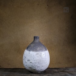 Vase en céramique raku #94 | Pièce unique faite main – Mimeiceramics