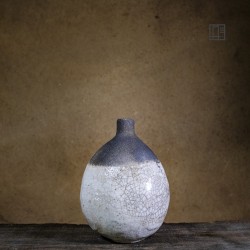 Vase en céramique raku #94 | Pièce unique faite main – Mimeiceramics