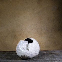 Vase en céramique raku #89 | Pièce unique faite main – Mimeiceramics