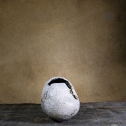 Vase en céramique raku #89 | Pièce unique faite main – Mimeiceramics