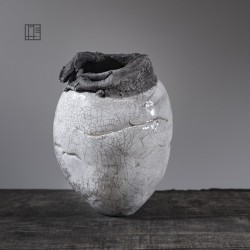 Vase en céramique raku #166 | Pièce unique faite main – Mimeiceramics