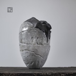 Vase en céramique raku #167 | Pièce unique faite main – Mimeiceramics