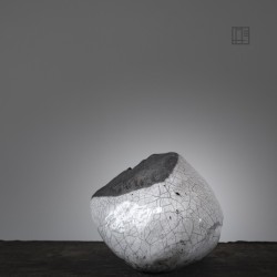Vase en céramique raku #169 | Pièce unique faite main – Mimeiceramics